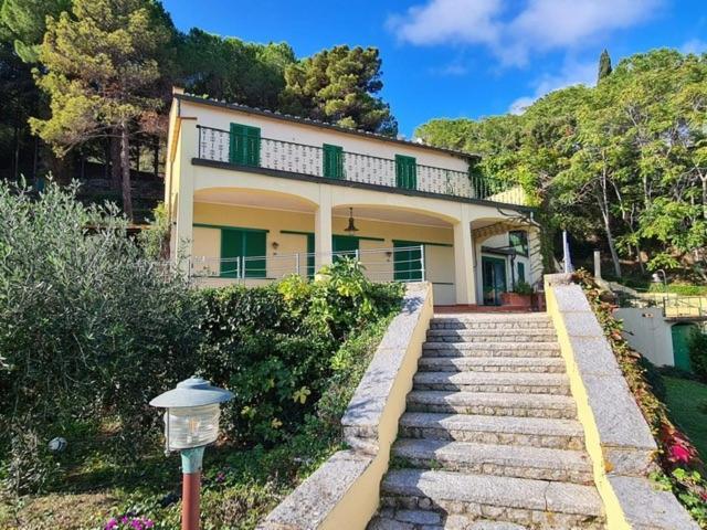 Villa Le Sprizze A Bordo Del Mare - Goelba Марчана Марина Екстериор снимка