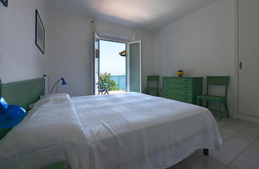 Villa Le Sprizze A Bordo Del Mare - Goelba Марчана Марина Екстериор снимка